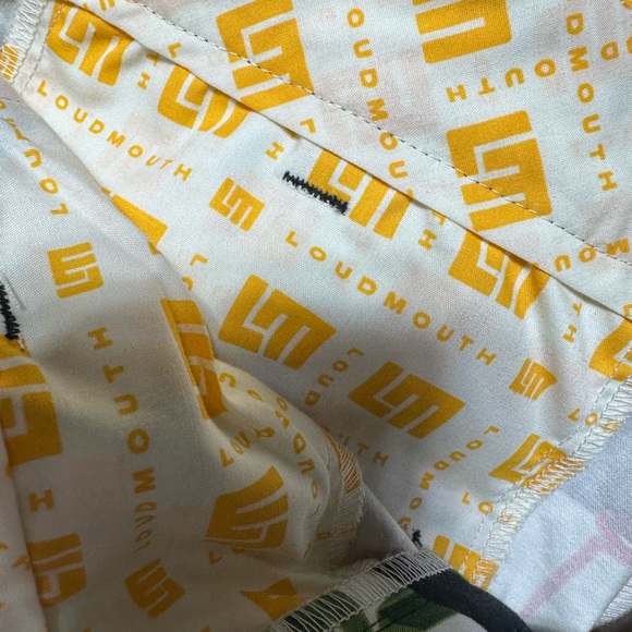 Loudmouth Golf Pin-Up Girl Christmas Shorts Size 30 Flawless Condition - Picture 11 of 15